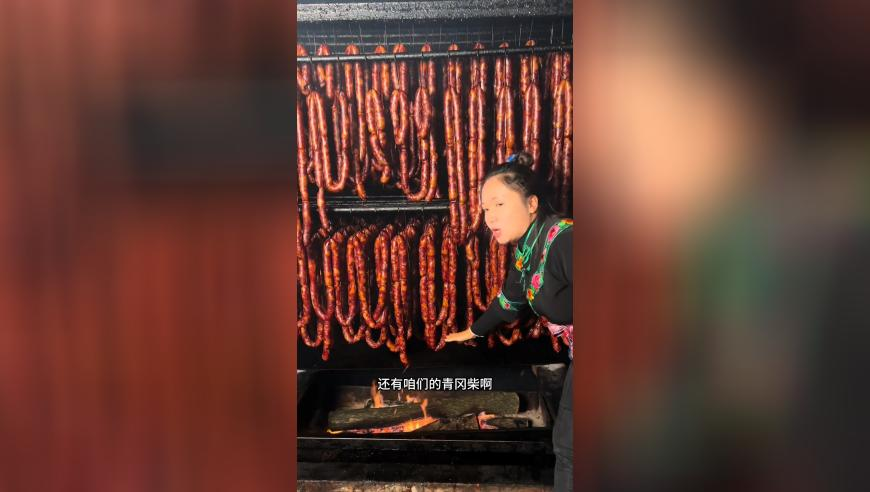 戚薇眼睛,管家婆最新彩图图库,社会责任方案执行_破例版V12.57